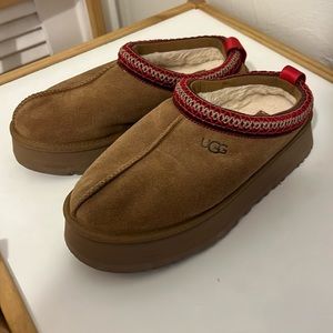 Ugg Tazz platform slipper size 9